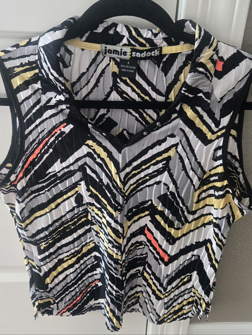 Jamie Sadock sleeveless Ultra light weight top. Colorful Geometric Pattern. EUC!